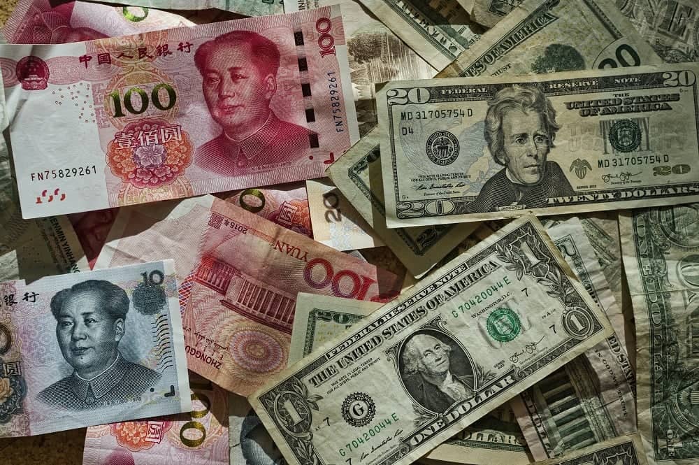 Dollar and Yuan bills